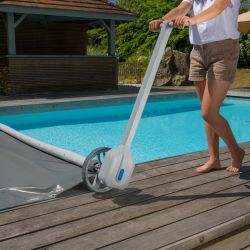 Enrouleur motorisé APF iScoot 710 pour couvertures à barres